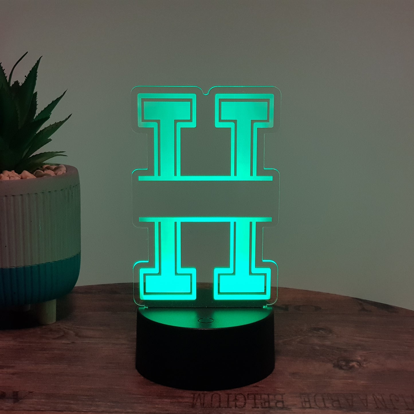 LED- Namenslampe / Buchstabe "H"