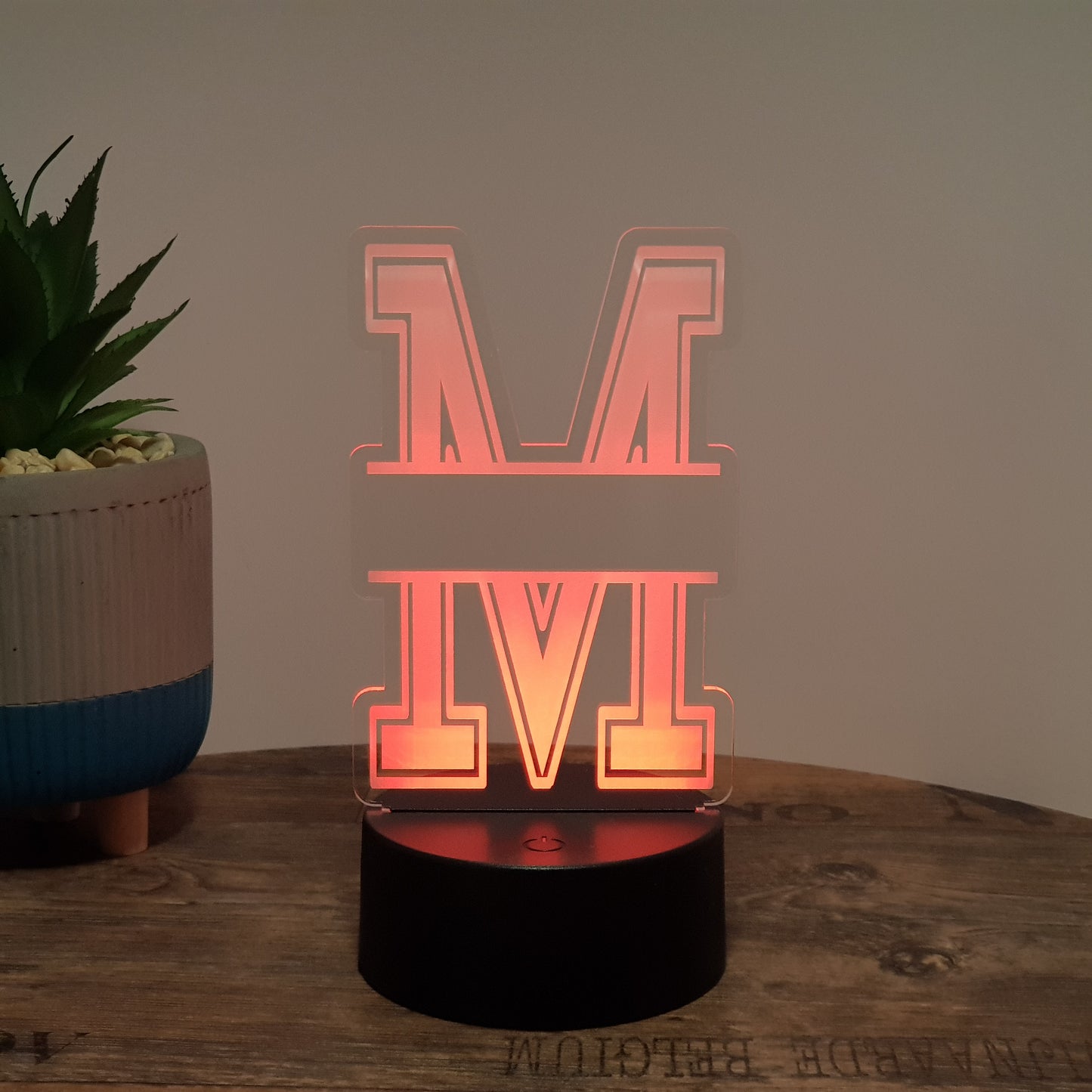 LED- Namenslampe / Buchstabe "M"