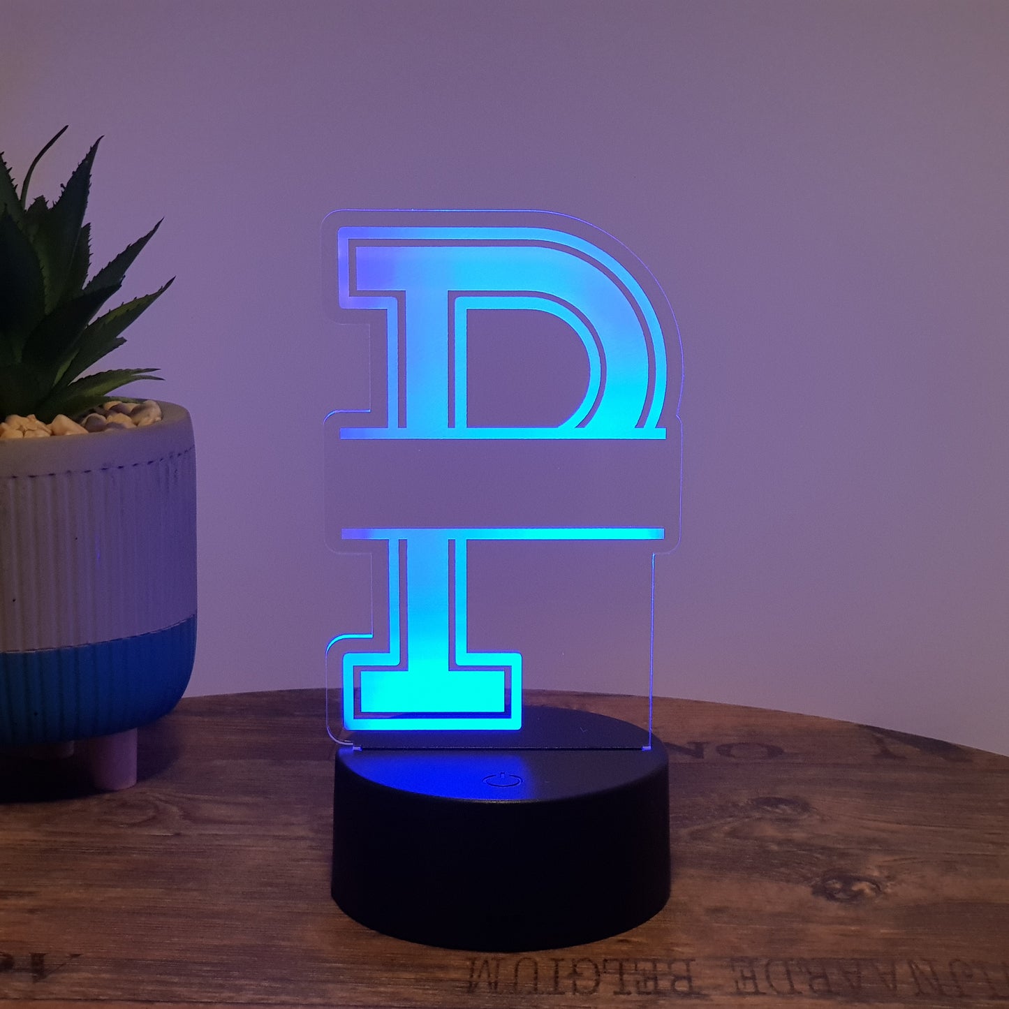 LED- Namenslampe / Buchstabe "P"