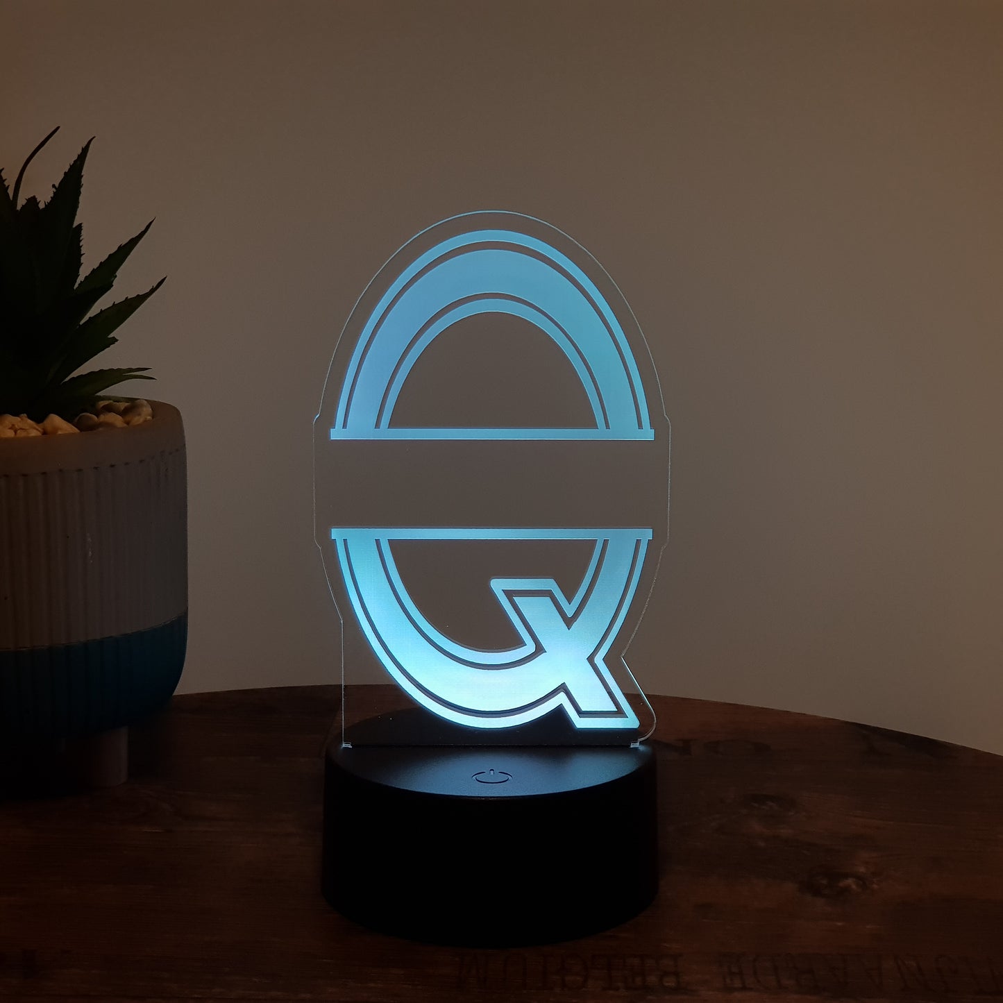 LED- Namenslampe / Buchstabe "Q"