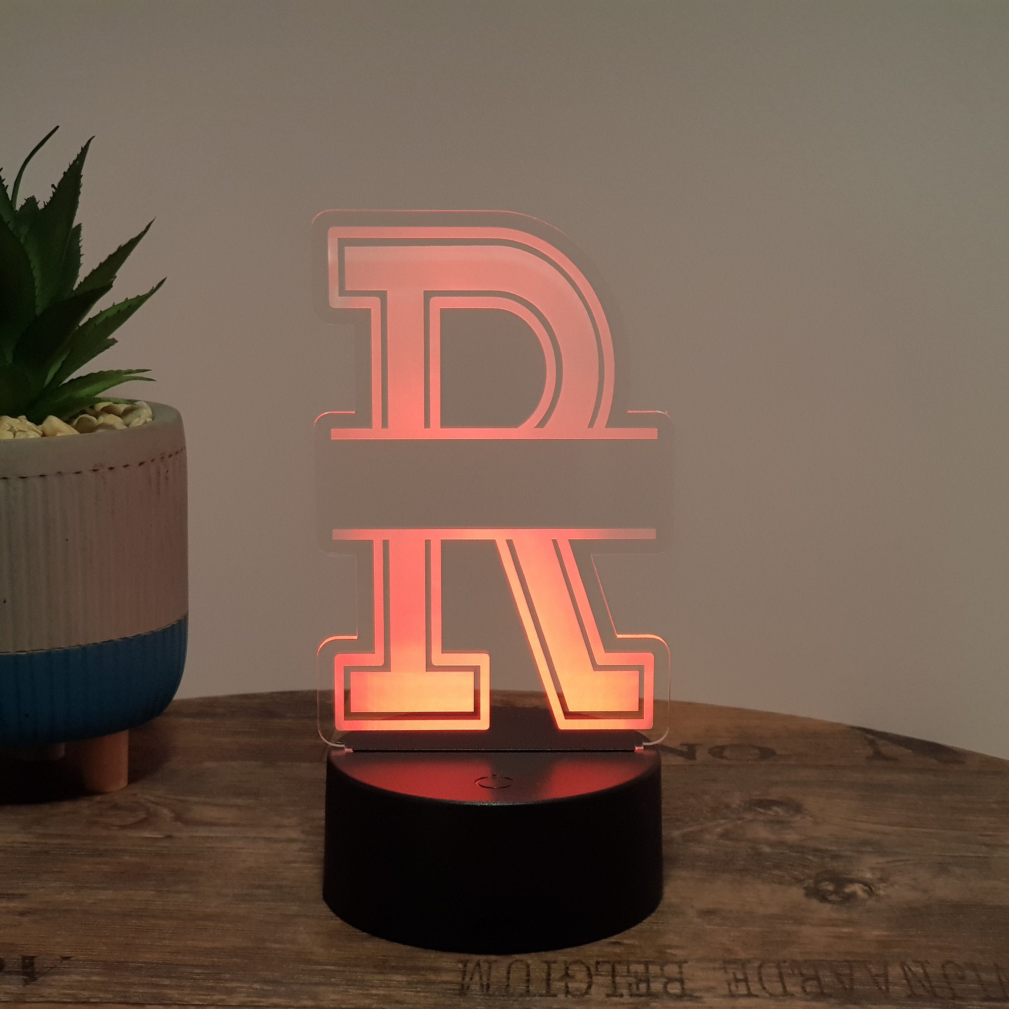 LED- Namenslampe / Buchstabe "R"