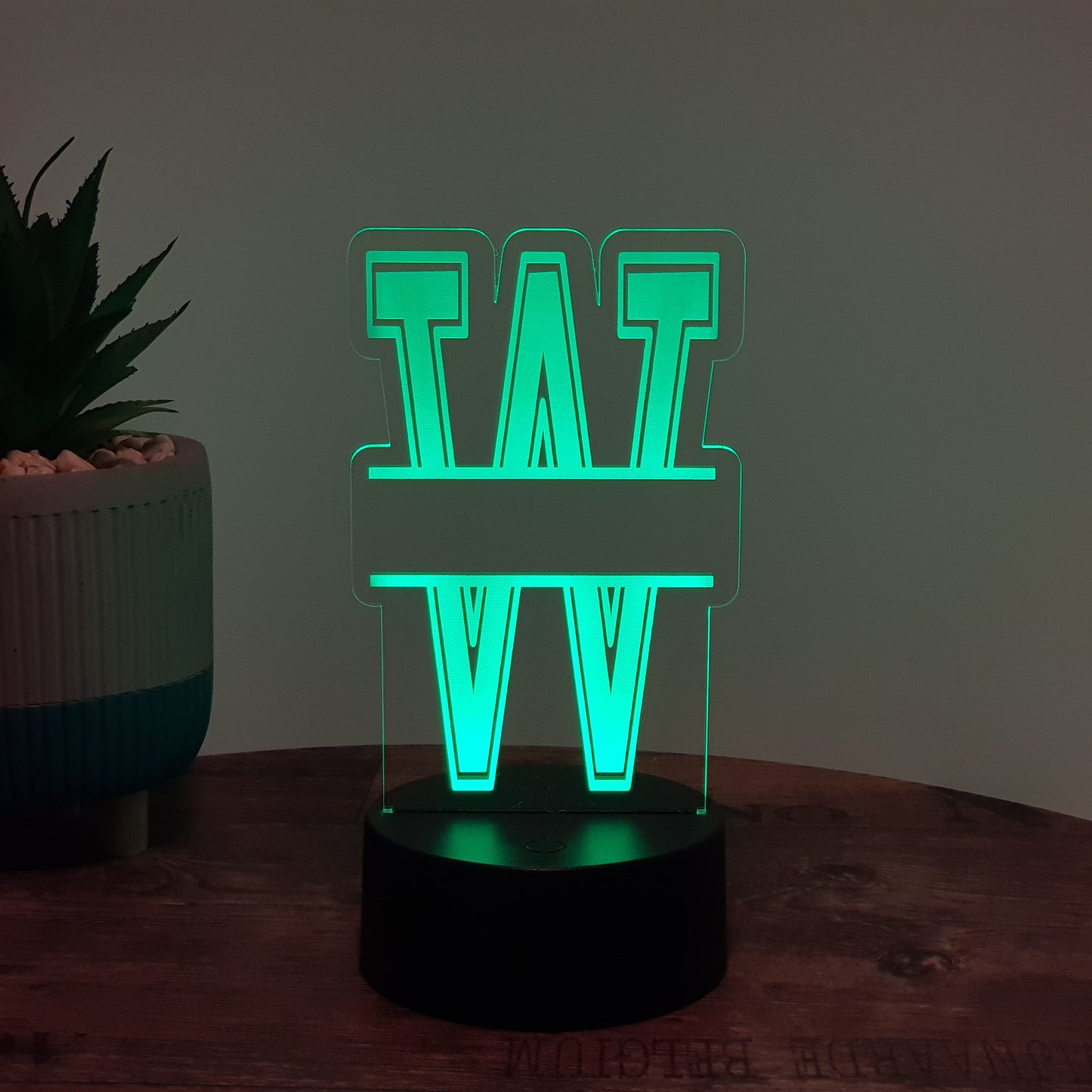LED- Namenslampe / Buchstabe "W"
