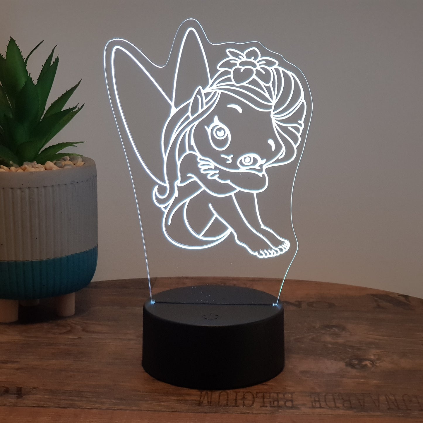 LED Lampe Fee sitzend